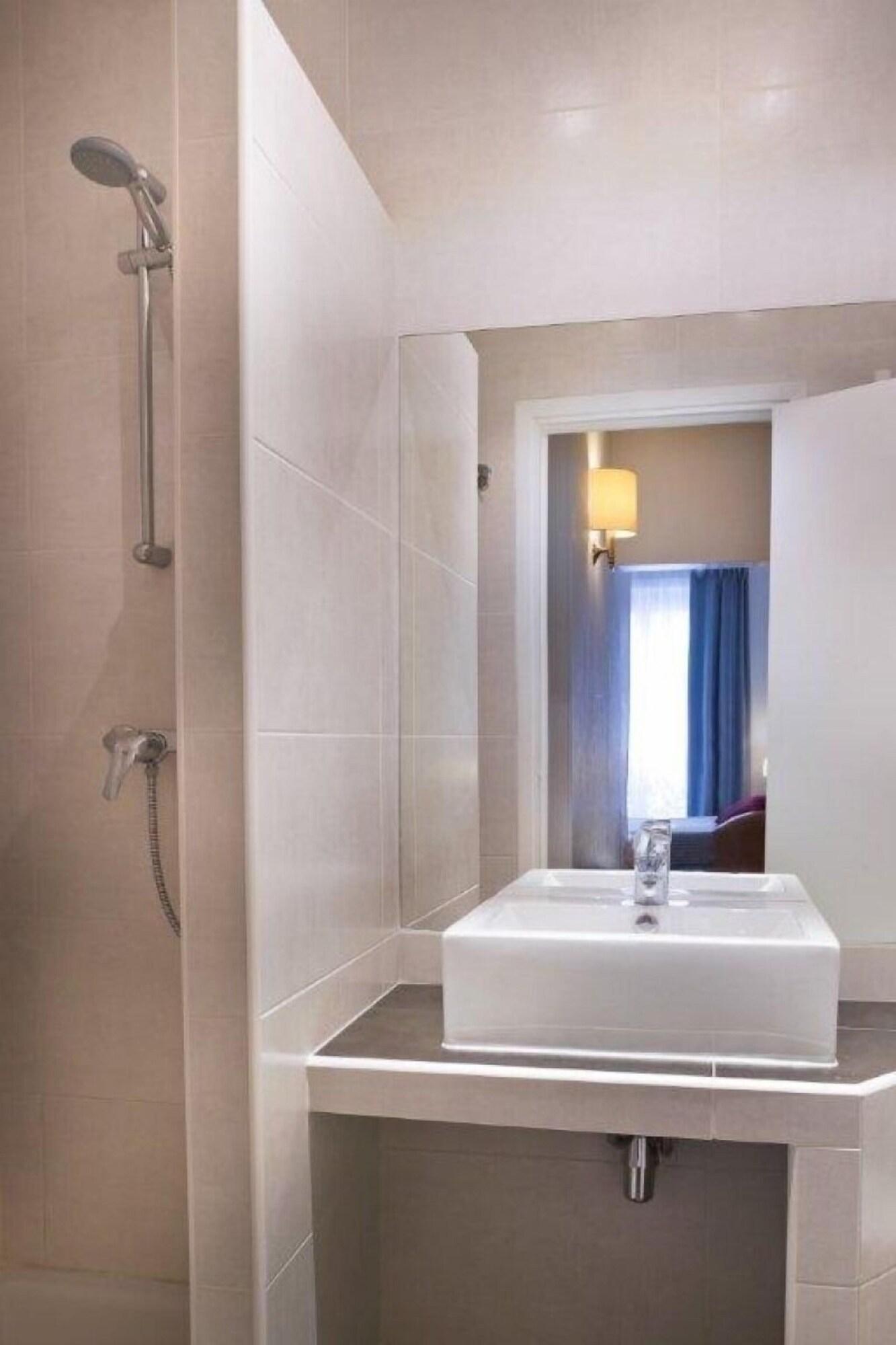 Hotel Le Compostelle Paříž Exteriér fotografie